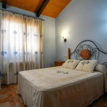 Carroyosa Del Jerte Country house *